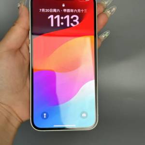 Apple iPhone 13 512G， 6.1寸大荧幕，電池效能92 ％，功能全部正常運作，已貼貴價...