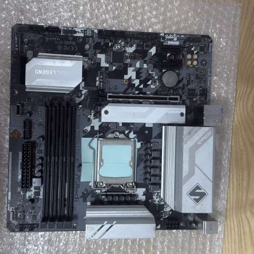 二手 ASROCK B560M STEEL LEGEND B560 DDR4 LGA1200 MATX MB