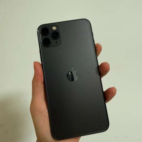 iPhone 11 Pro Max  512G ，電池效能90 %，個人自用機