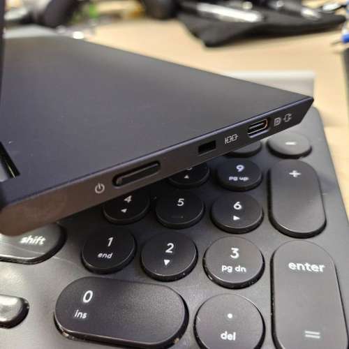 Lenovo ThinkVision 可攜式顯示器 M15