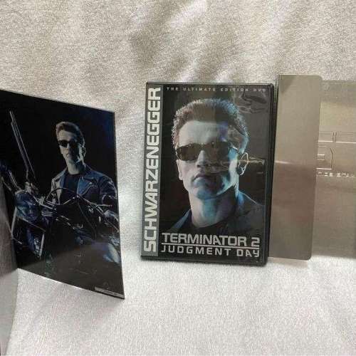 終結者2審判日DVD (金屬封面及小冊子)