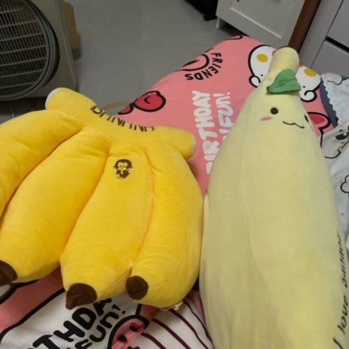 蠟筆小新公仔以及香蕉公仔