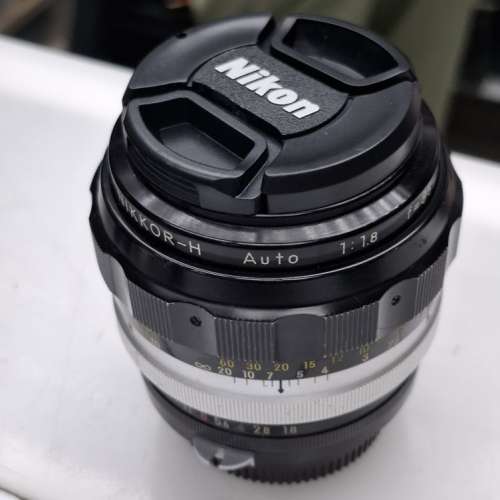 NIKON NIKKOR-H 85MM F1.8 Ai MOUNT