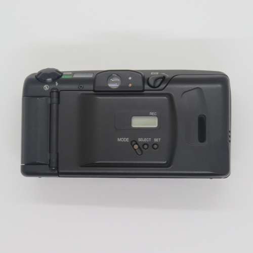 Canon Autoboy Luna 105 38-105mm f/3.8-9.9 Lens Point & Shoot 菲林相機 底片相機...