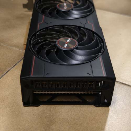 RX6750GRE 12GB藍寶石白金