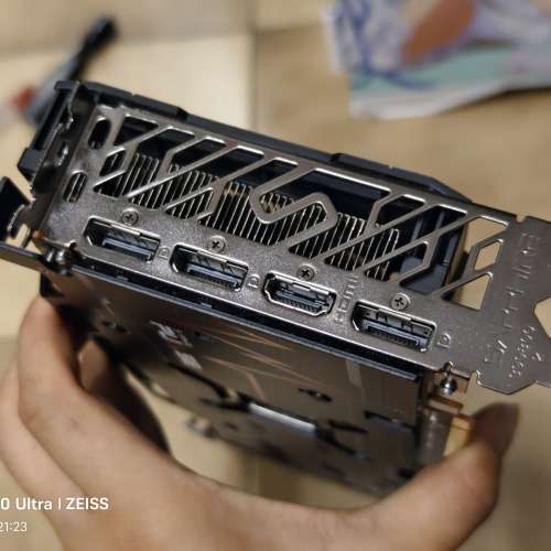 RX6750GRE 12GB藍寶石白金