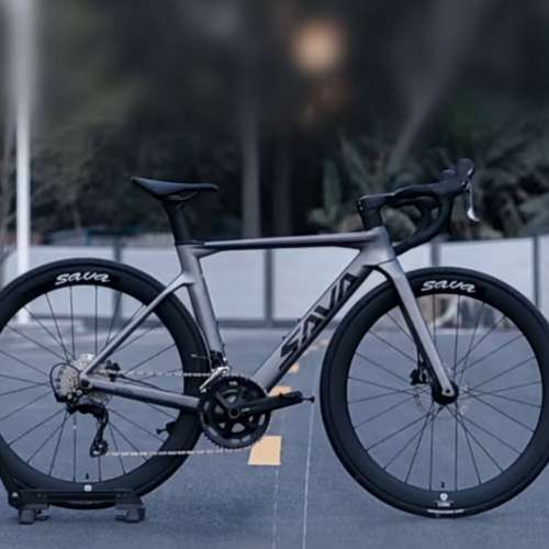 2025 SAVA A7L 24速油剎桶軸碳刀碳纖維公路車 送水架前後蛙燈