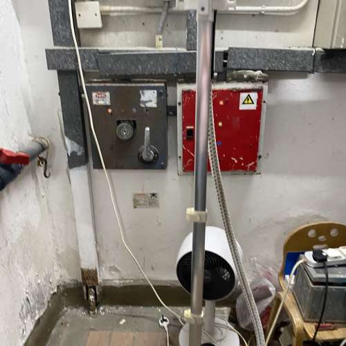 可以掛衫蒸氣熨斗