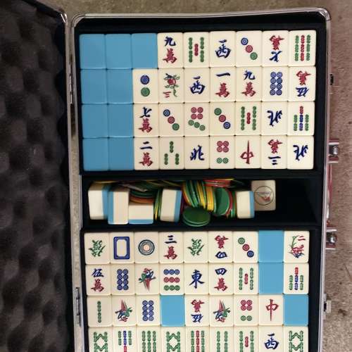 有鐵盒麻雀