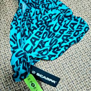 Scarpa Logo頭巾
