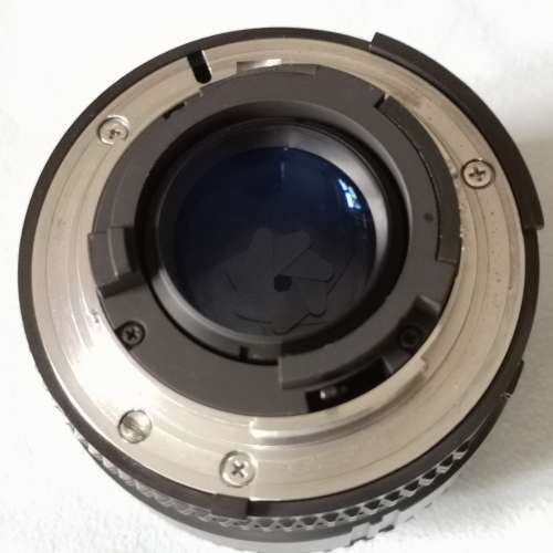 Nikon AF Nikkor 35mm F2D 跟 Nikon L1BC 52mm Filter + 全新 Nikon HN-3 遮光罩