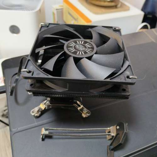 下压式4銅管CPU散熱器，有intel + amd 扣具