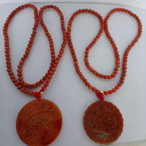 紅翡A玉吊墜，雙面雕刻，招財進寶50x4mm, 風景牌52x6mm, 連26 吋紅翡頸鏈，原價每...