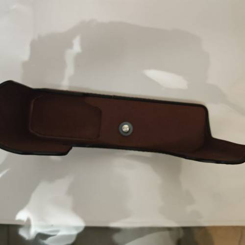 ZFC咖啡色真皮保護套+牛皮肩帶