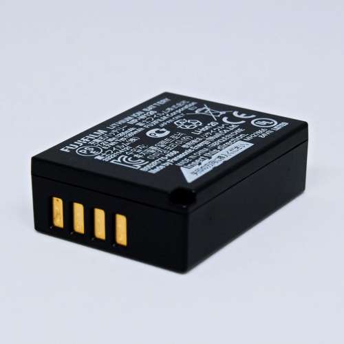 100% 完裝正版富士相機電池 NP-W126 FUJIFILM LITHIUM ION BATTERY