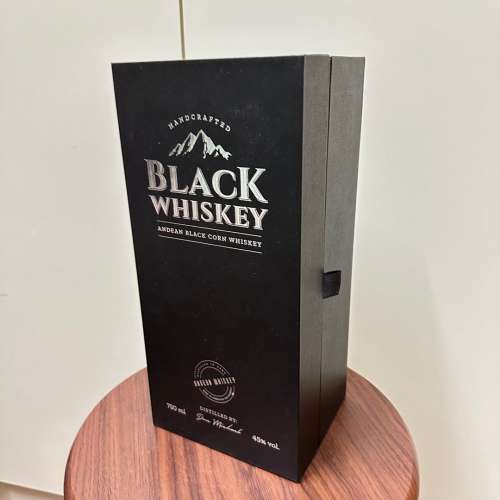 Handcrafted - BLACK WHISKEY - Andean Black Corn Whiskey 750ml
