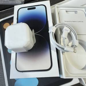 全新apple 快充火牛+全新14pro原廠跟機快充線，不議價，謝謝！