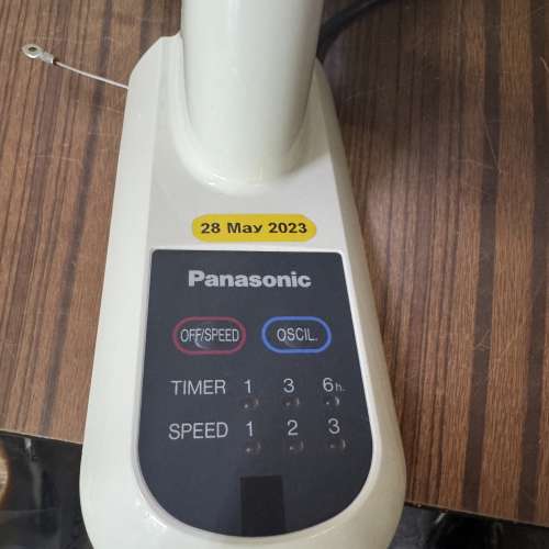 Panasonic樂聲牌  F-409MH 遙控掛牆扇，40厘米/16吋，100 ％全部正常，十分之新淨，...