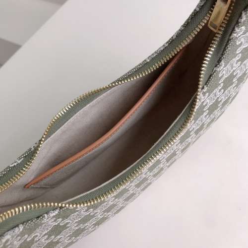 Celine AVA  最新的刺繡