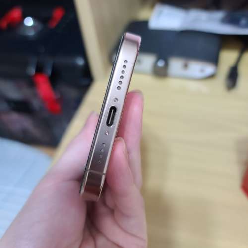 iPhone 16 pro Max 256GB 金色