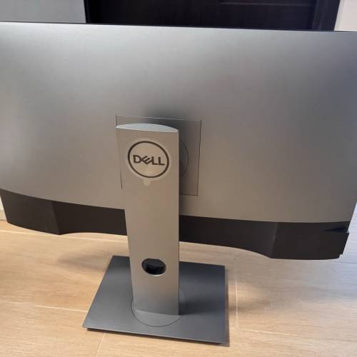 Dell U2720Q 4k monitor