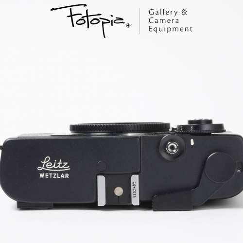 || Leica CL - Black / Film with 3rd party strap $5800 ||