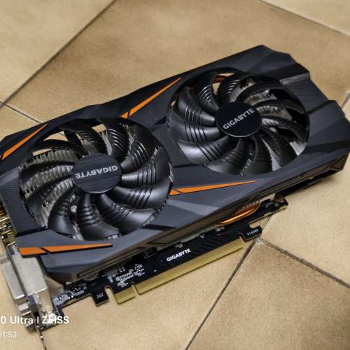 技嘉GTX1060 6G很新基本沒怎麼使用，已經清理灰塵