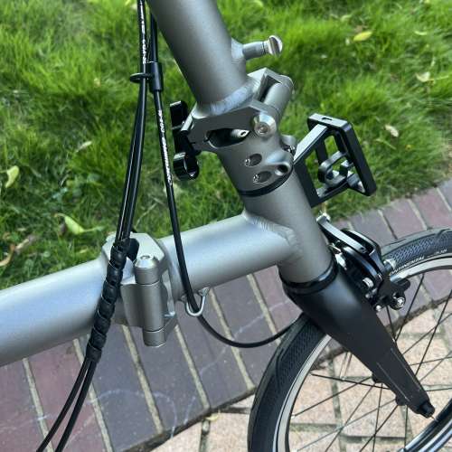 ( 大特價 $6800 ) 2025 最新款超輕版 ACEOFFIX C5 5速啞黑色碳前叉鋁合金折叠車 送...