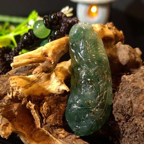 立體仿古龍雕洒金無事牌﹑隨形雕飄花鳳凰對牌