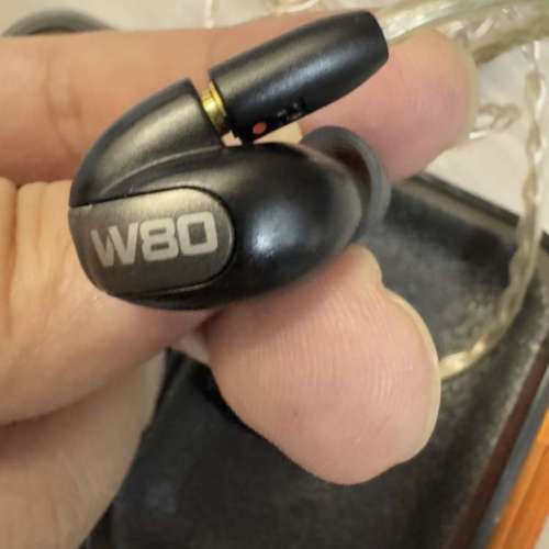 「可換耳機」WESTONE W80