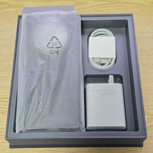 Vivo X Fold 3 Pro 16+512GB 黑色連全套配件