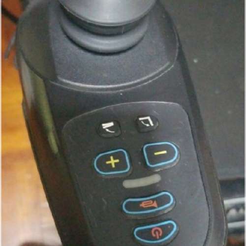 护卫神电动轮椅