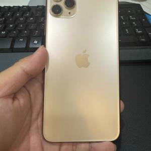 iPhone 11 Pro Max  512G ，電池效能90 %，個人自用機