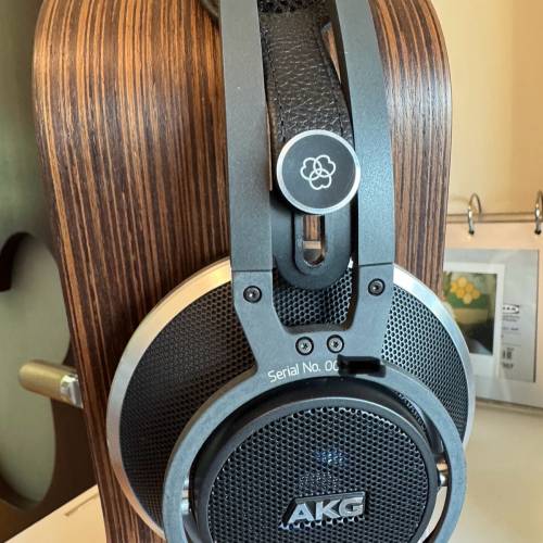 出售：AKG K812旗艦開放式耳機
