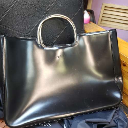 靚名牌手袋5個，9成新，可以交換。