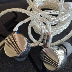 Fiio FD5旗艦動圈耳機