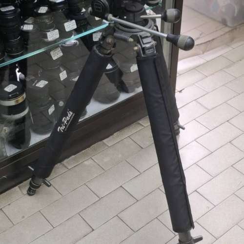 感謝友人捐出 GITZO G410 腳架  $1500 所有款項全數捐到救助動物義工，謝謝。