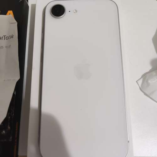 99% new iPhone 16e 128gb 白色行貨