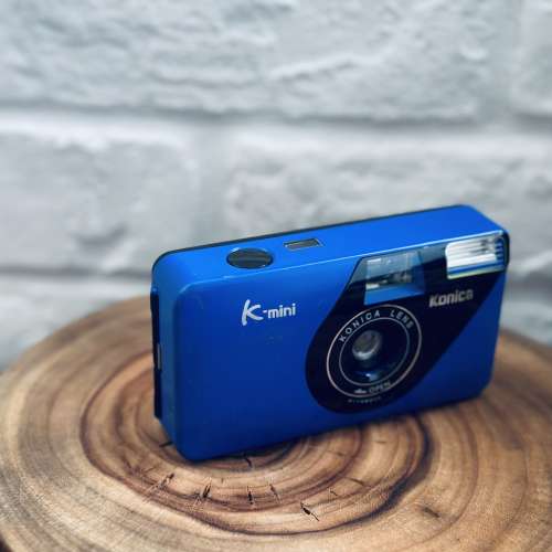 出售Konica 菲林相機一部，型號：k mini,入電後液晶體顯示屏會著，冇用菲林試機，所...