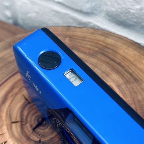 出售Konica 菲林相機一部，型號：k mini,入電後液晶體顯示屏會著，冇用菲林試機，所...