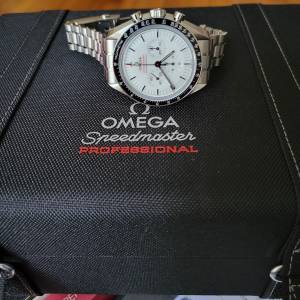 White Moonwatch ( 42mm ) 行貨