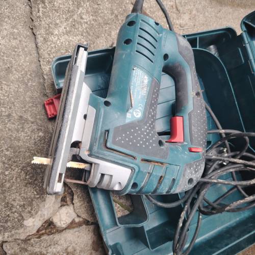 Bosch  gst150bce  曲缐锯