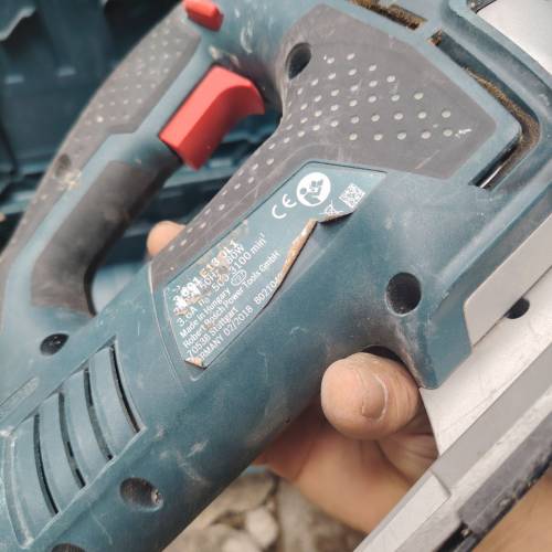 Bosch  gst150bce  曲缐锯