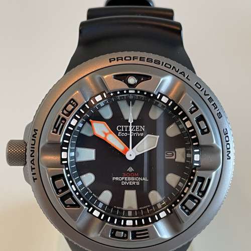 CITIZEN Professional Diver's 300m Titanium BJ8041-09E 鈦煙灰缸