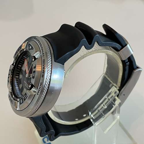 CITIZEN Eco-Drive Professional Diver's 300m BJ8050-08E 鋼煙灰缸