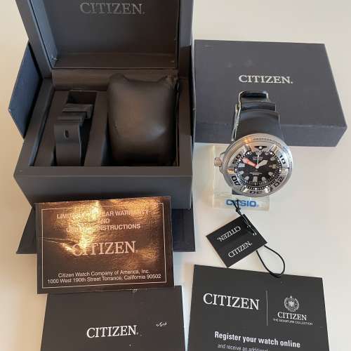 CITIZEN Eco-Drive Professional Diver's 300m BJ8050-08E 鋼煙灰缸