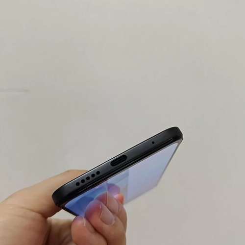 Redmi Note 11S 6.6吋大屏幕，5G 雙卡全網通 內存8G+128G+1TB 內存卡，超大儲存容量。