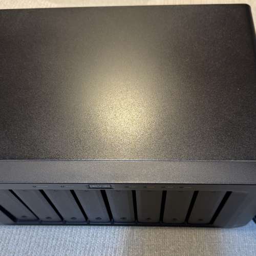 Synology DS1815+ 8 bays NAS 6GB Ram 二手 私人自讓