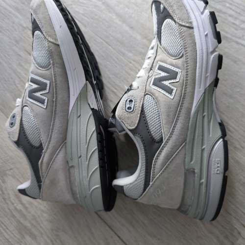 全新New Balance 993 & 二手2002R