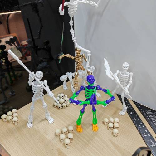 素組骷髏人連武器（白色）